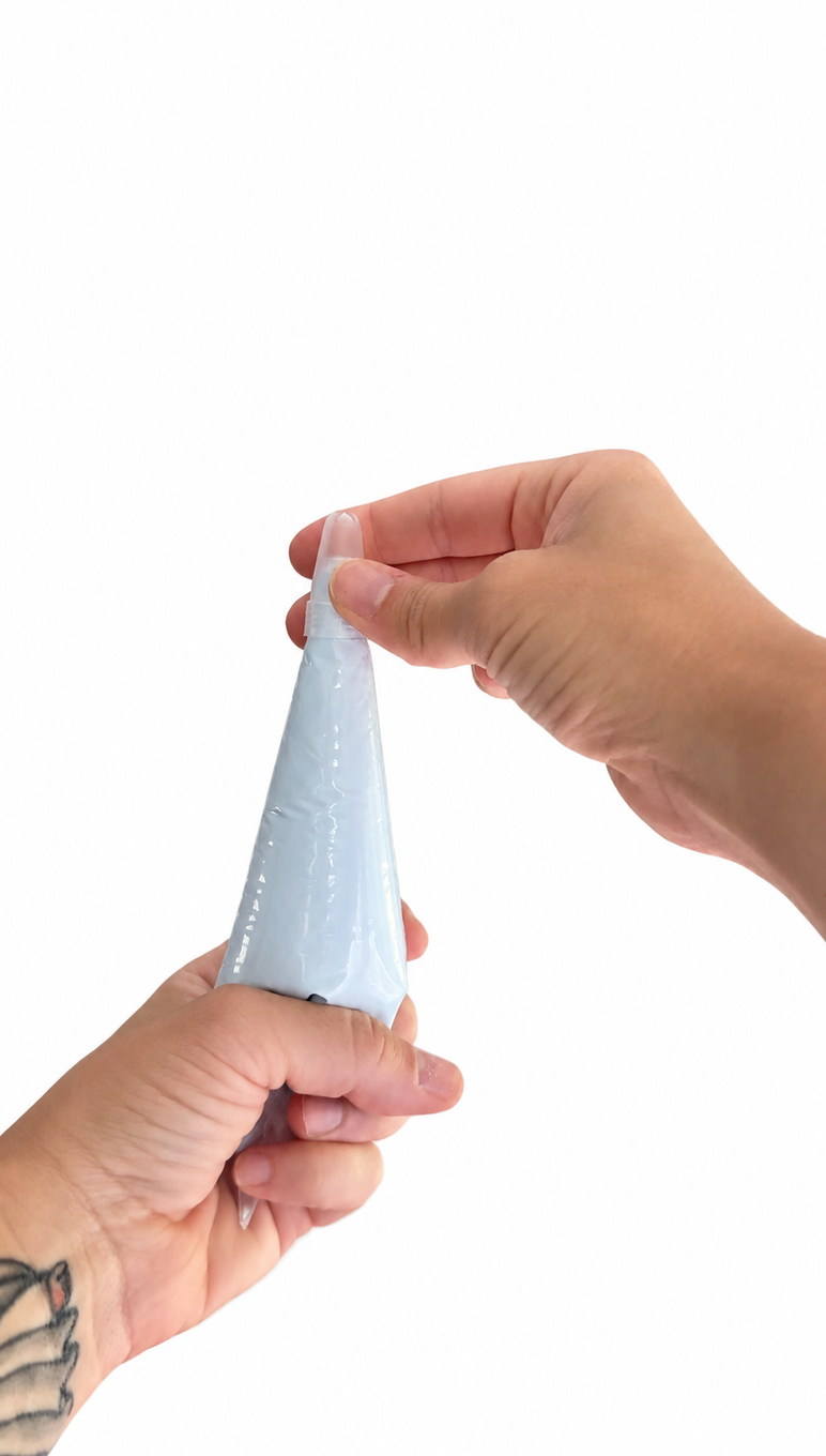 Attach and tighten the decorating tip.